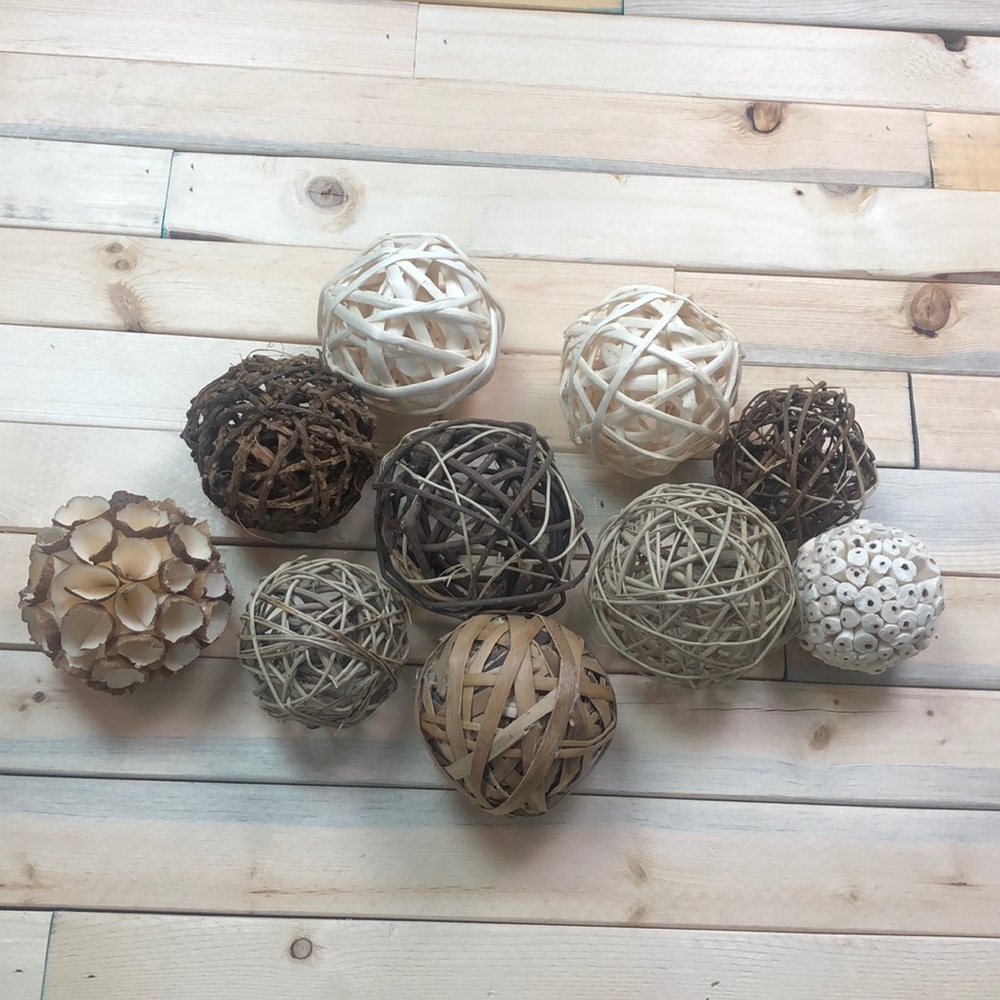 Decorative balls